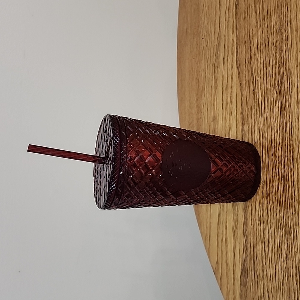 Grade Starbucks Maroon Cup